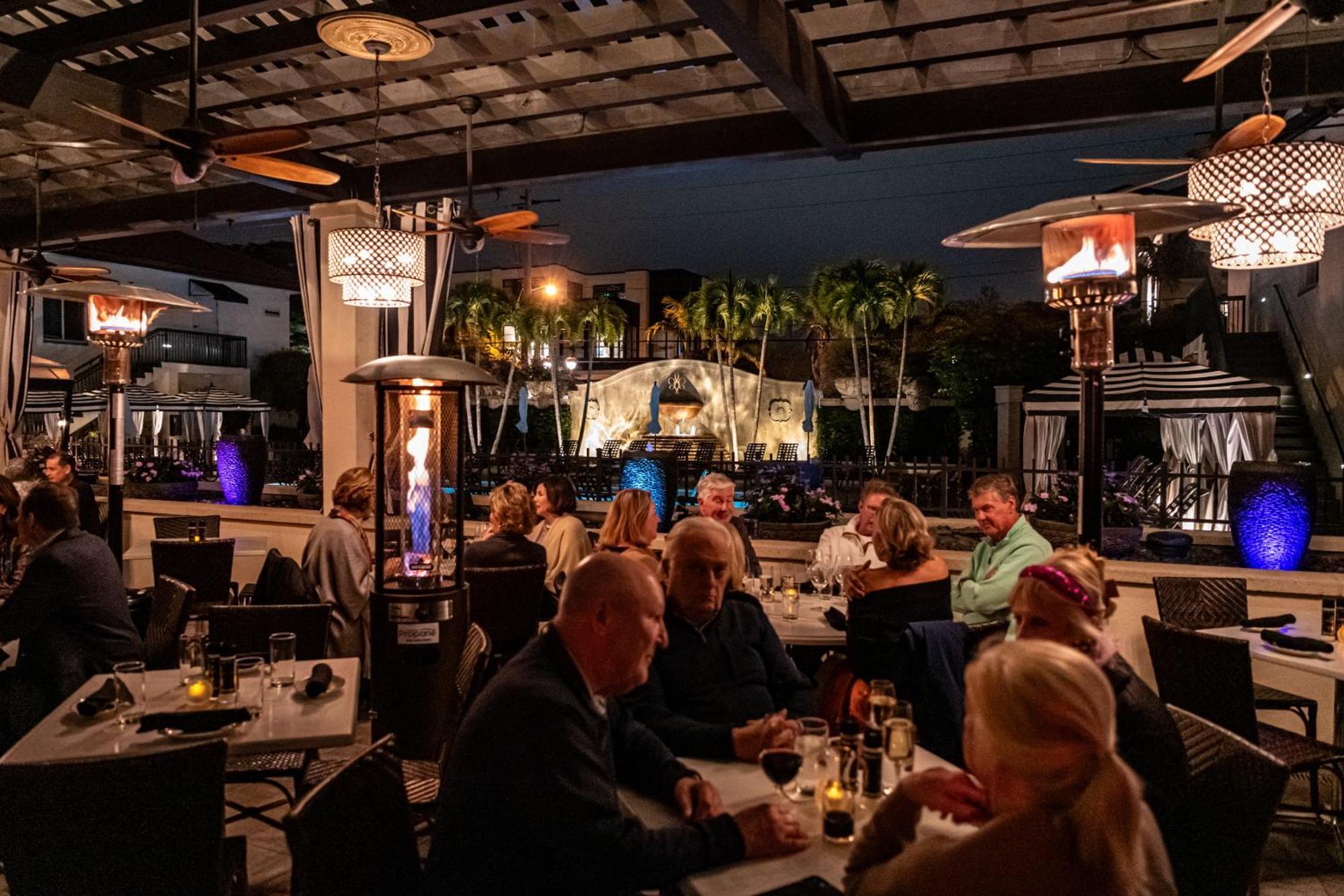 Bellasera Resort Naples Exterior photo